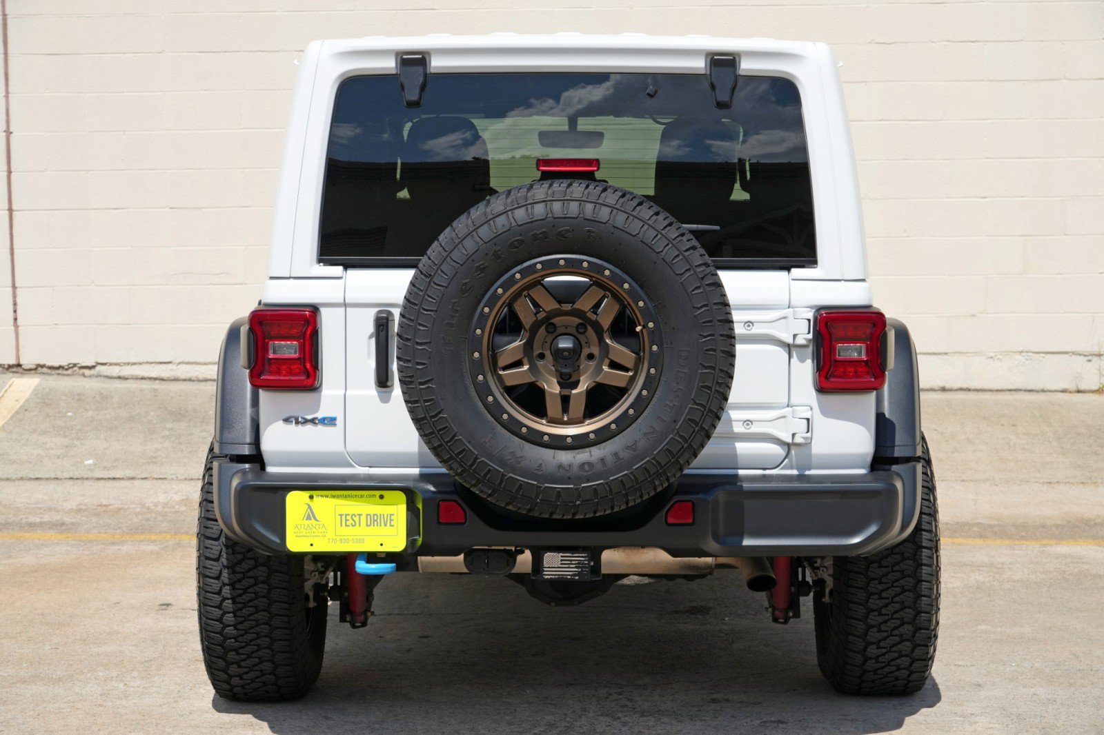 Used 2022 Jeep Wrangler Unlimited Rubicon 4xe w/ Cold Weather Group AWD/4WD image 55