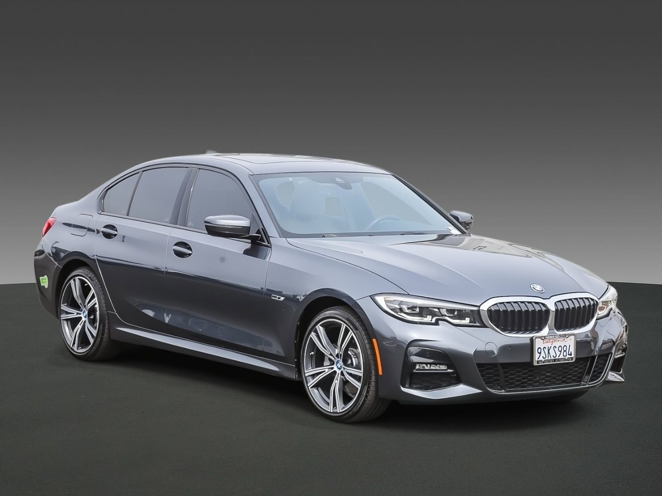 Used 2022 BMW 330e xDrive w/ M Sport Package image 5