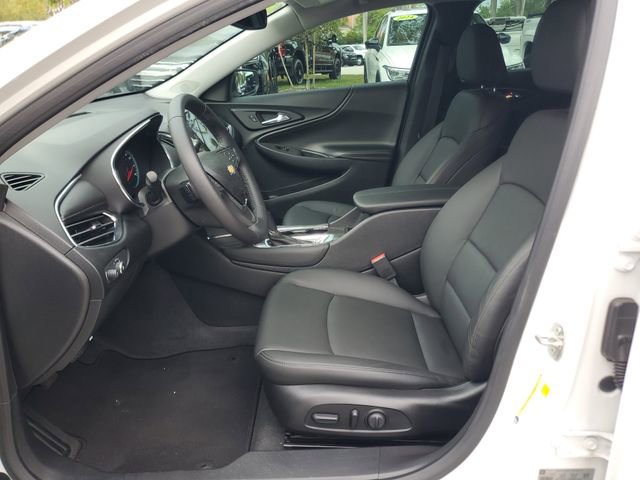 Used 2019 Chevrolet Malibu LT w/ Leather Package FWD image 17