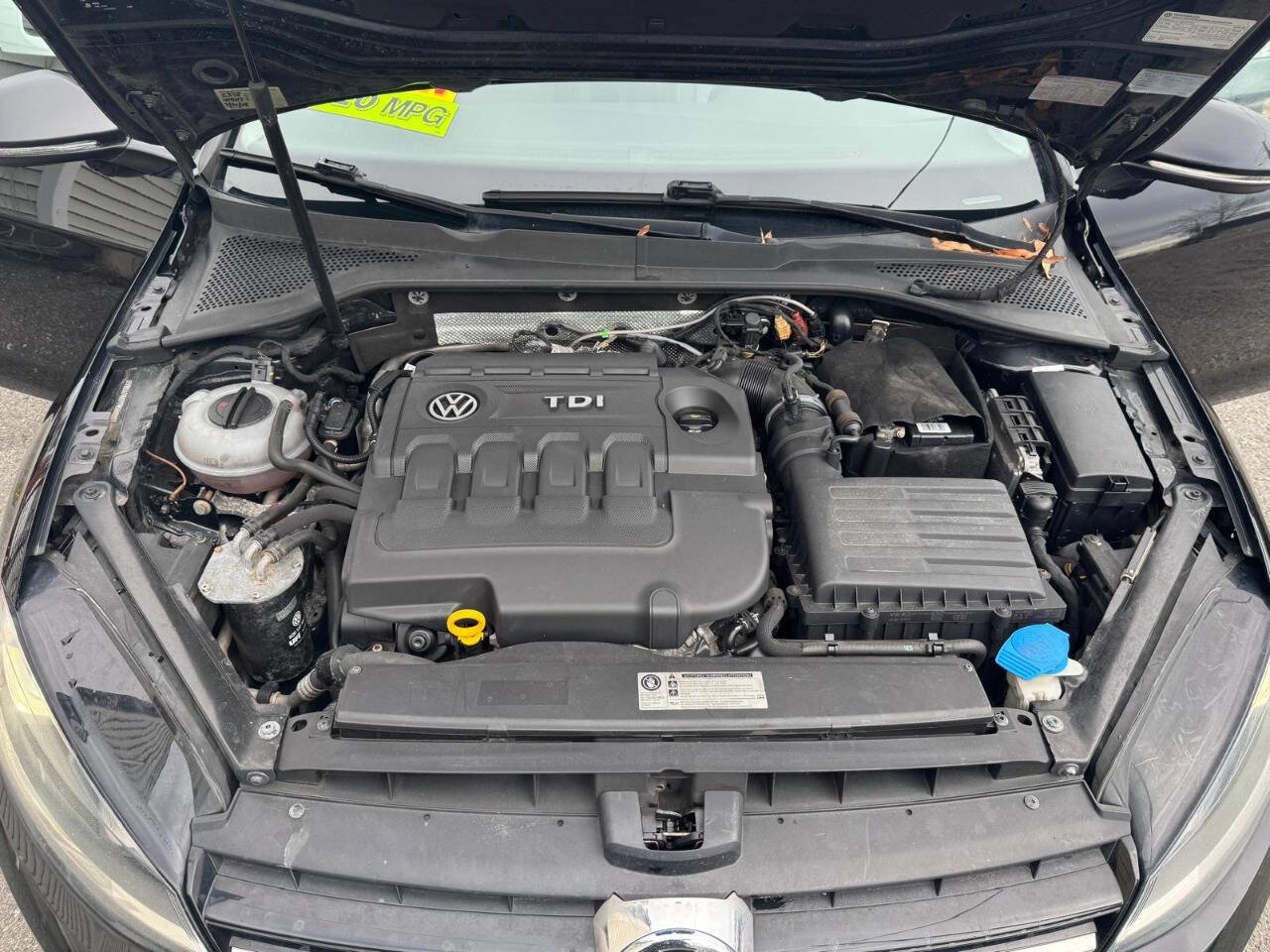 Used 2015 Volkswagen Golf TDI S image 17