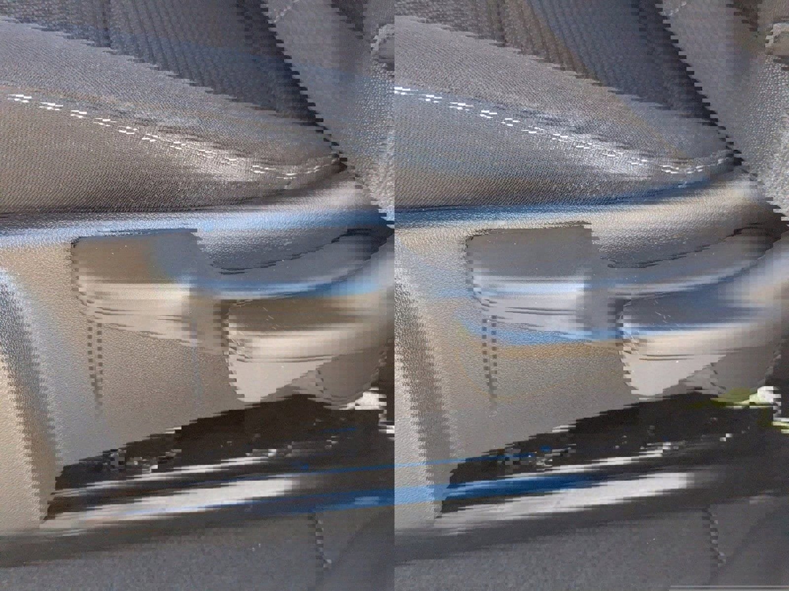 Used 2025 GMC Canyon Elevation image 24