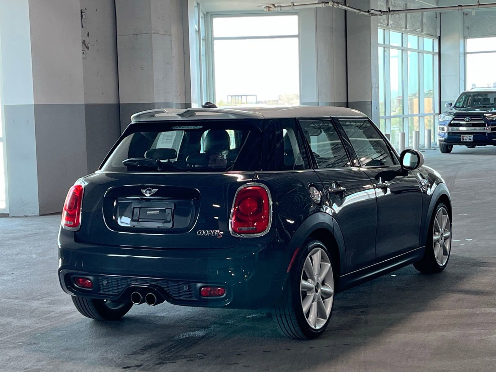 Used 2017 MINI Cooper S image 11