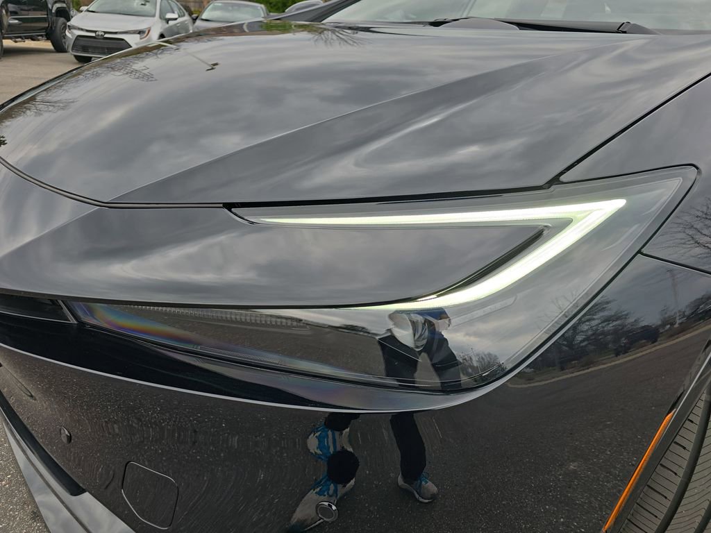 Used 2026 Toyota Prius Plug-In Hybrid FWD image 33