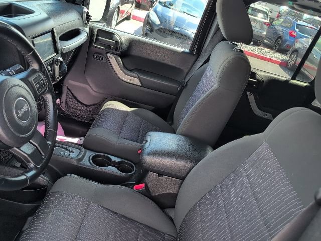 Used 2012 Jeep Wrangler Unlimited Sahara w/ Dual Top Group image 12