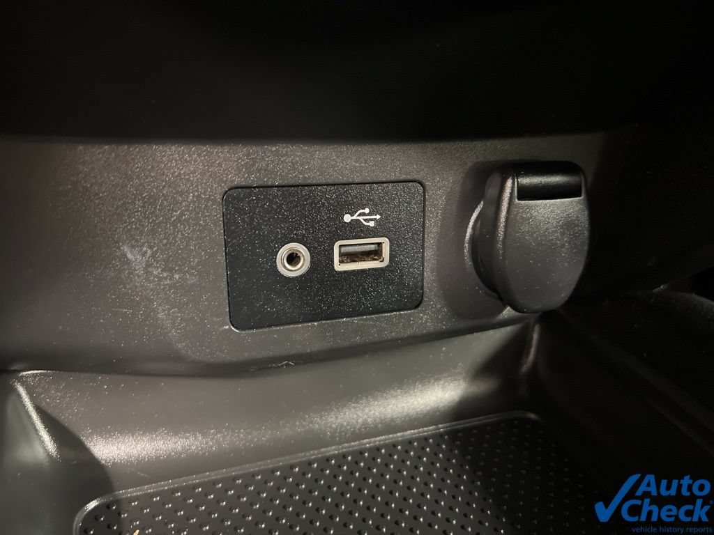 Used 2018 Nissan Rogue SV AWD/4WD image 34