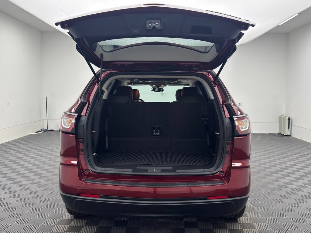 Used 2015 Chevrolet Traverse LT FWD image 9