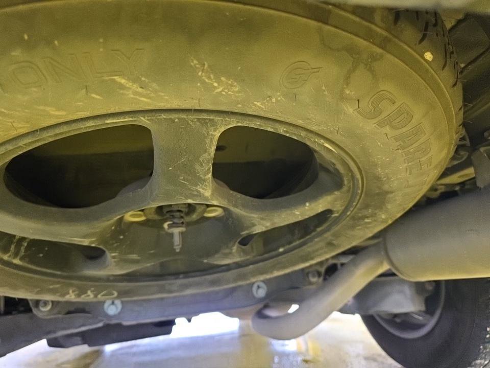 Used 2021 Toyota Highlander XLE image 7