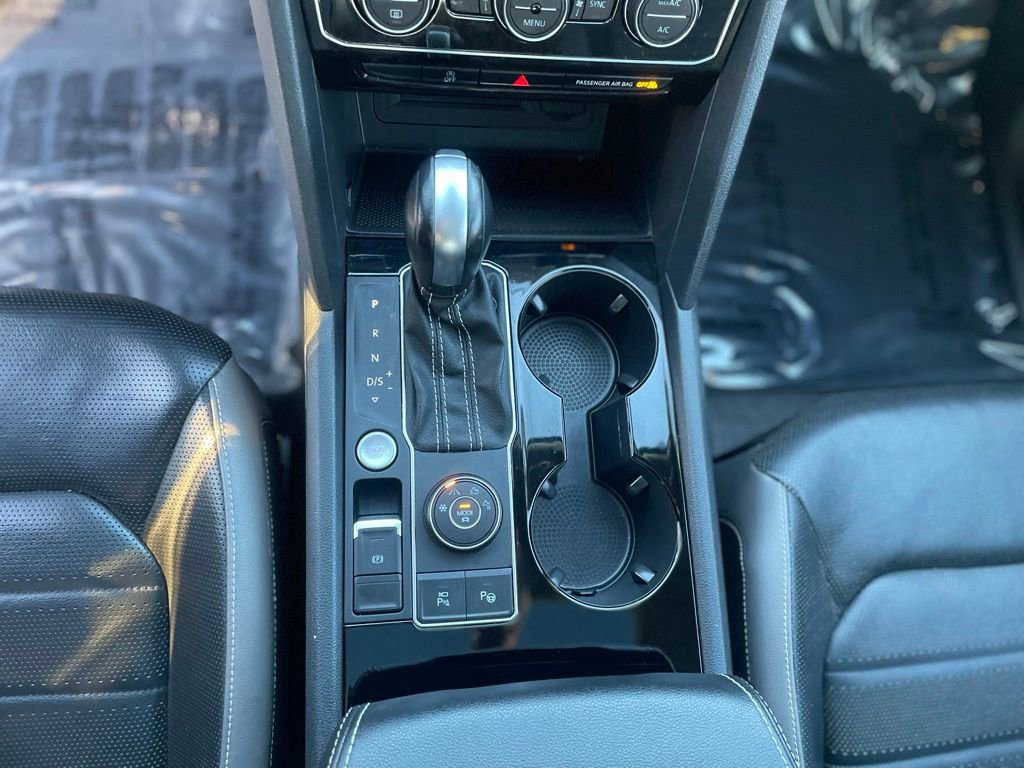 Used 2022 Volkswagen Atlas SEL Premium image 13