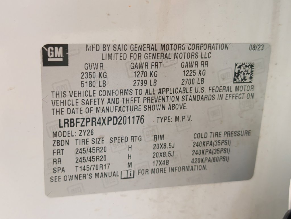 Used 2023 Buick Envision Essence w/ Sport Touring Package AWD/4WD image 28