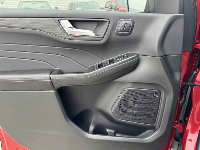 New 2026 Ford Escape Platinum w/ Premium Technology Package image 7