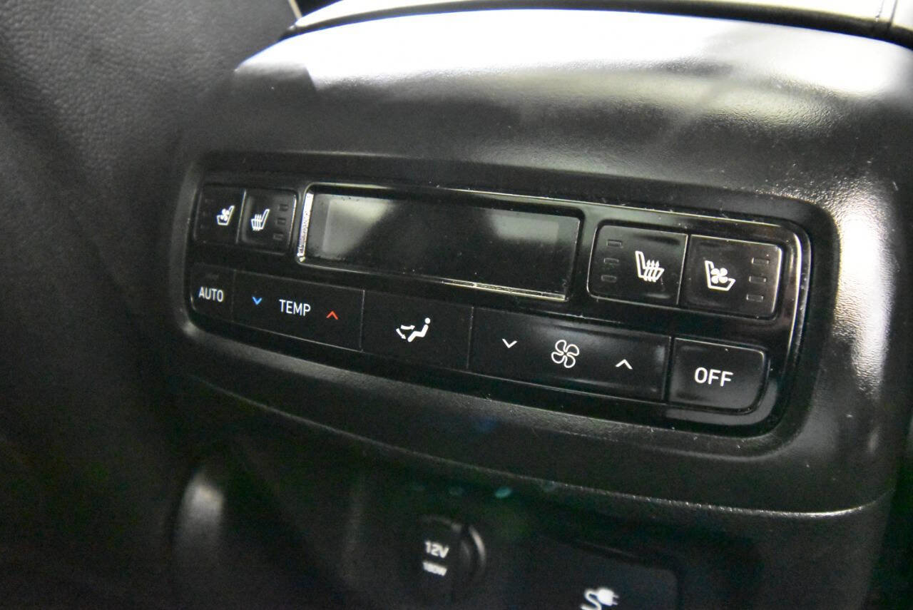 Used 2024 Hyundai Palisade Limited image 19