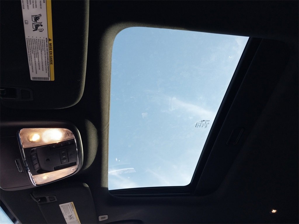 Used 2022 Jeep Grand Cherokee Limited image 19