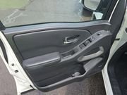 Used 2025 Nissan Frontier SV w/ SV Convenience Package RWD image 7