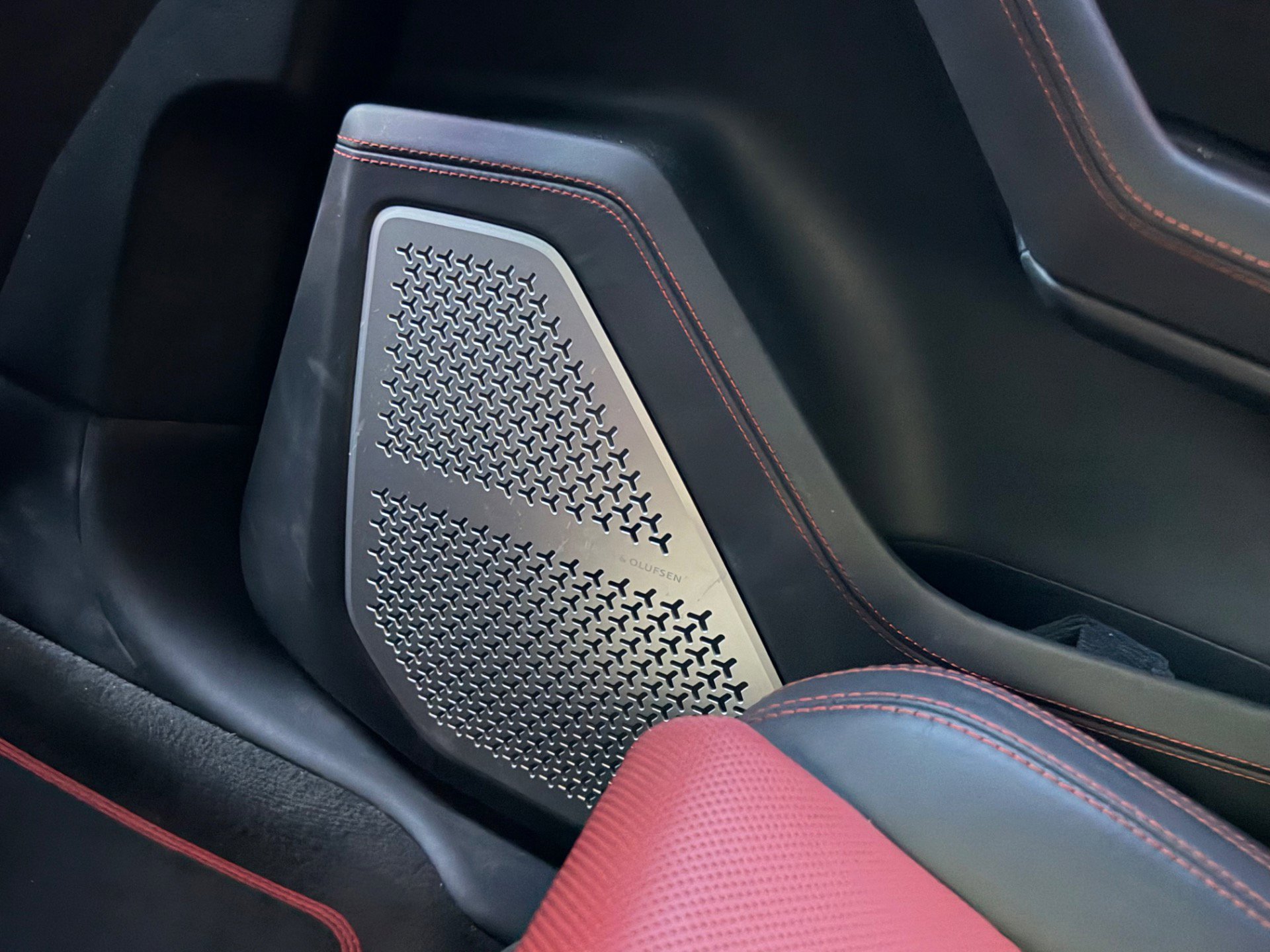 Used 2022 Lamborghini Urus image 12