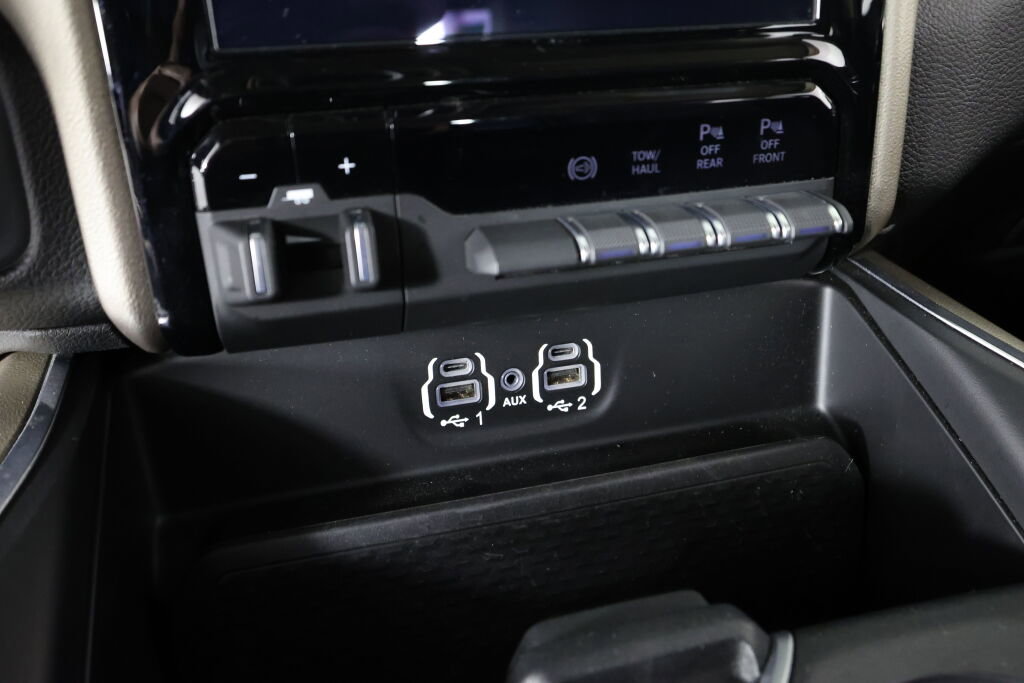 Used 2021 RAM 3500 Laramie image 38