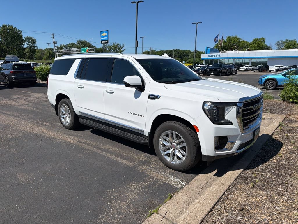 Used 2024 GMC Yukon XL SLT w/ SLT Luxury Package AWD/4WD image 21
