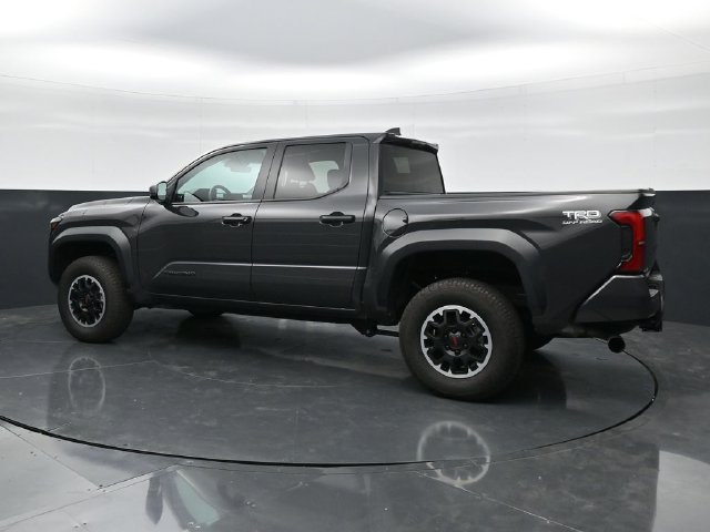 Used 2024 Toyota Tacoma TRD Off-Road AWD/4WD image 7