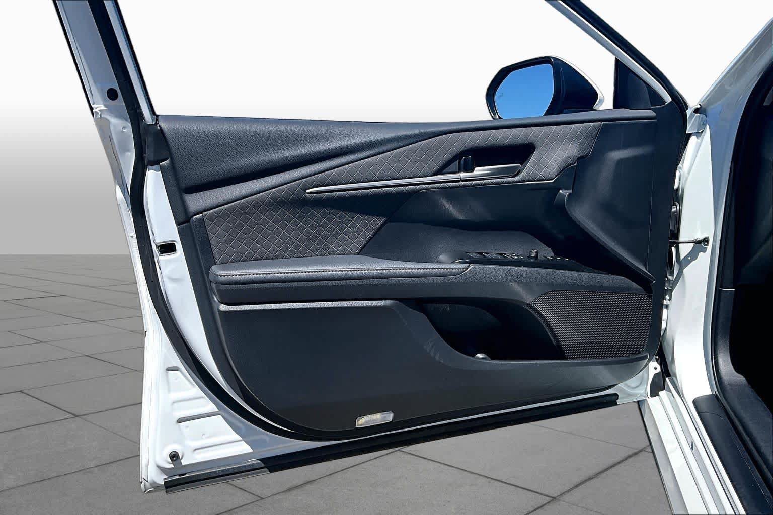 Certified 2025 Toyota Camry XLE w/ Premium Plus Package FWD image 21