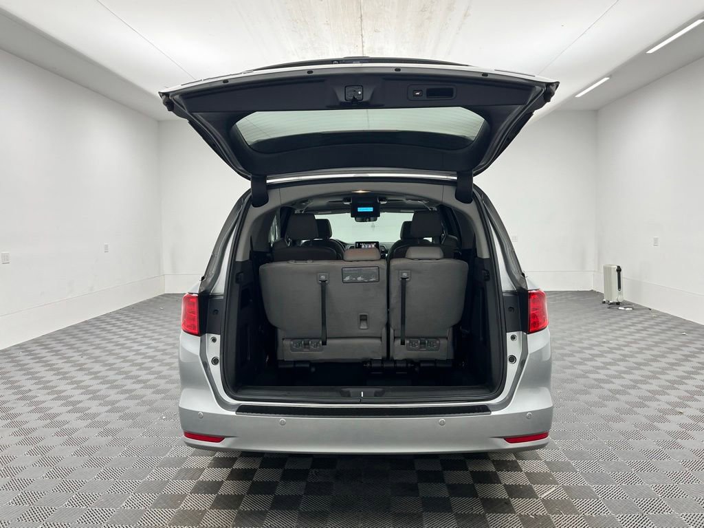 Used 2024 Honda Odyssey Touring image 12