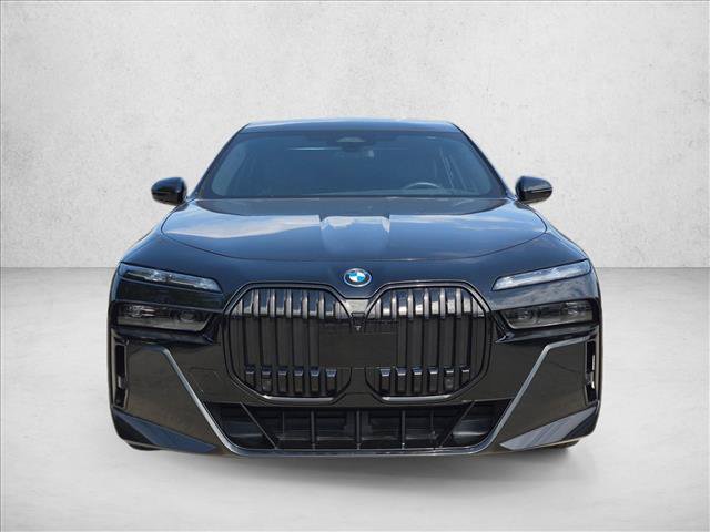 Certified 2024 BMW i7 eDrive50 w/ M Sport Package RWD image 2
