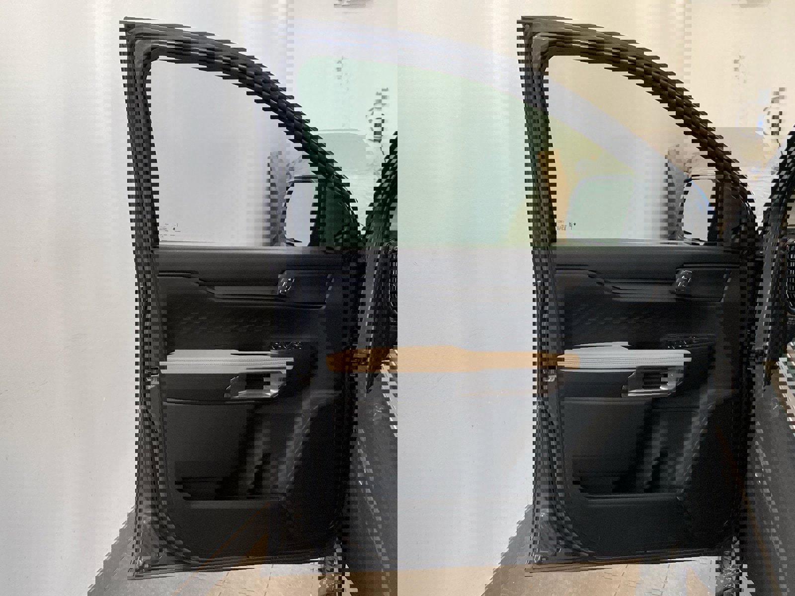 New 2025 Ford Ranger XLT w/ Equipment Group 301A High image 14