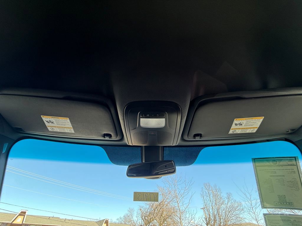 Used 2025 Mercedes-Benz Sprinter 2500 image 30