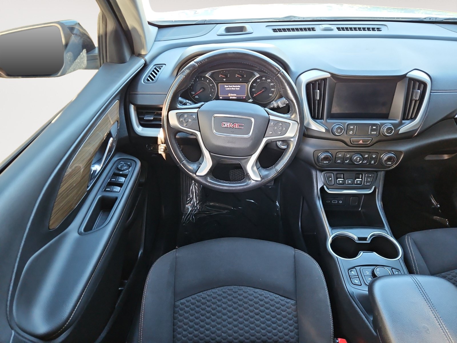 Used 2021 GMC Terrain SLE w/ Driver Convenience Package FWD image 10