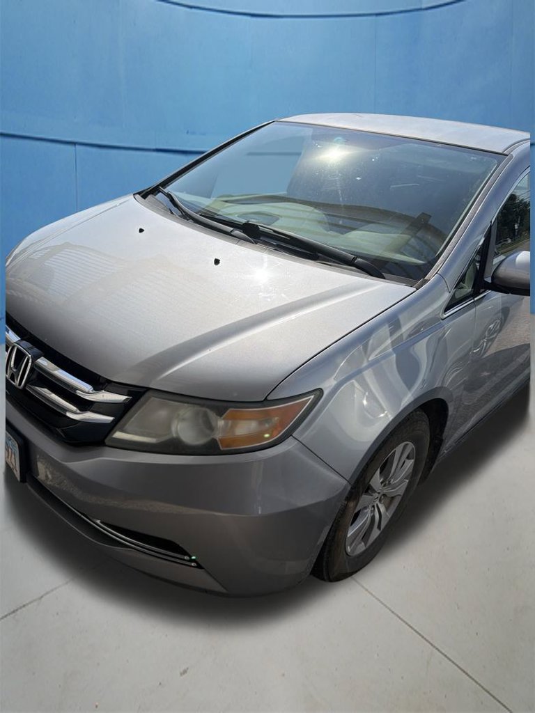 Used 2017 Honda Odyssey SE image 4