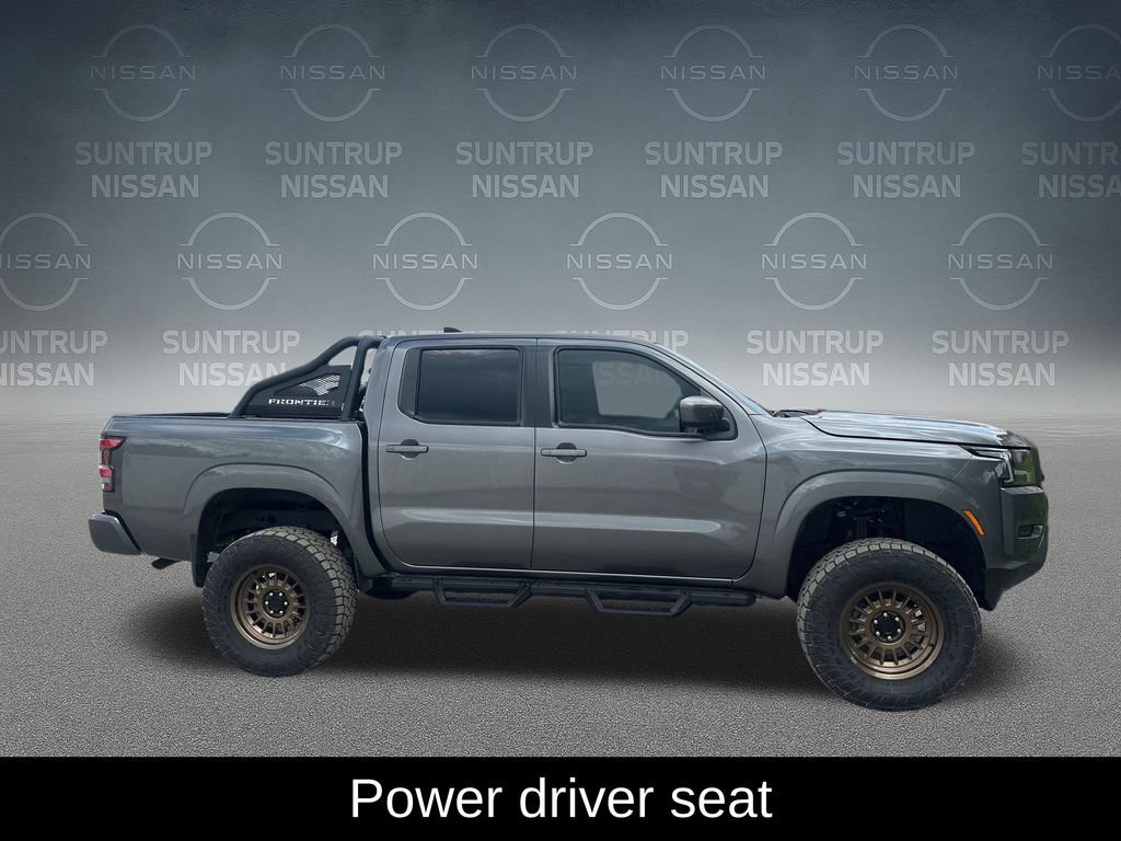 Used 2022 Nissan Frontier SV AWD/4WD image 7