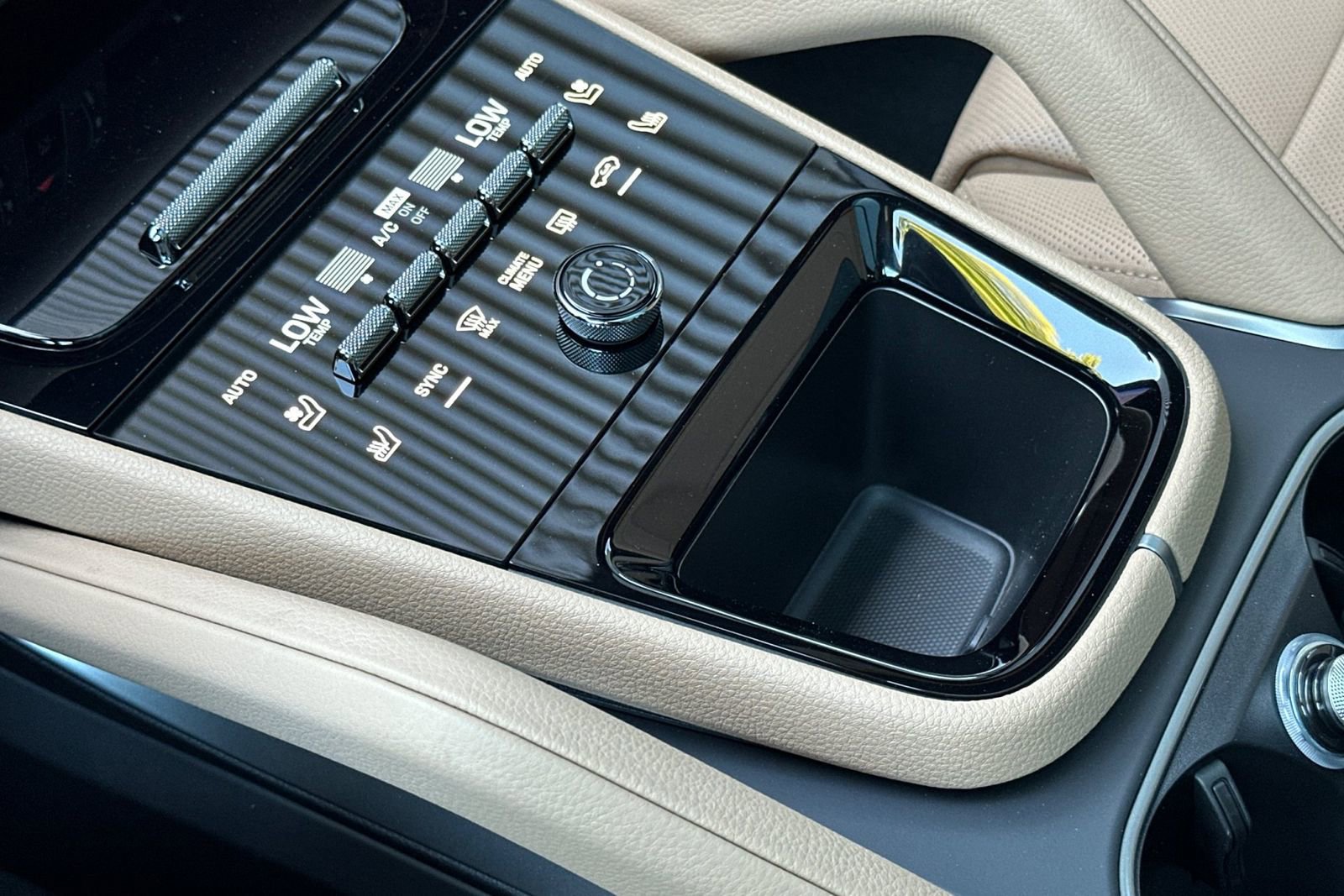 New 2026 Porsche Cayenne E-Hybrid AWD/4WD image 26