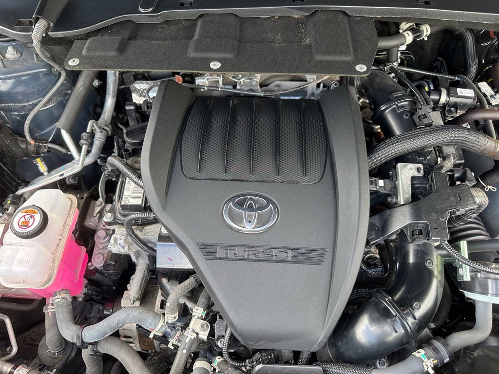 Used 2025 Toyota Grand Highlander AWD image 34