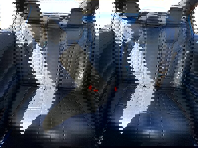 Used 2019 BMW 740i w/ M Sport Package image 11