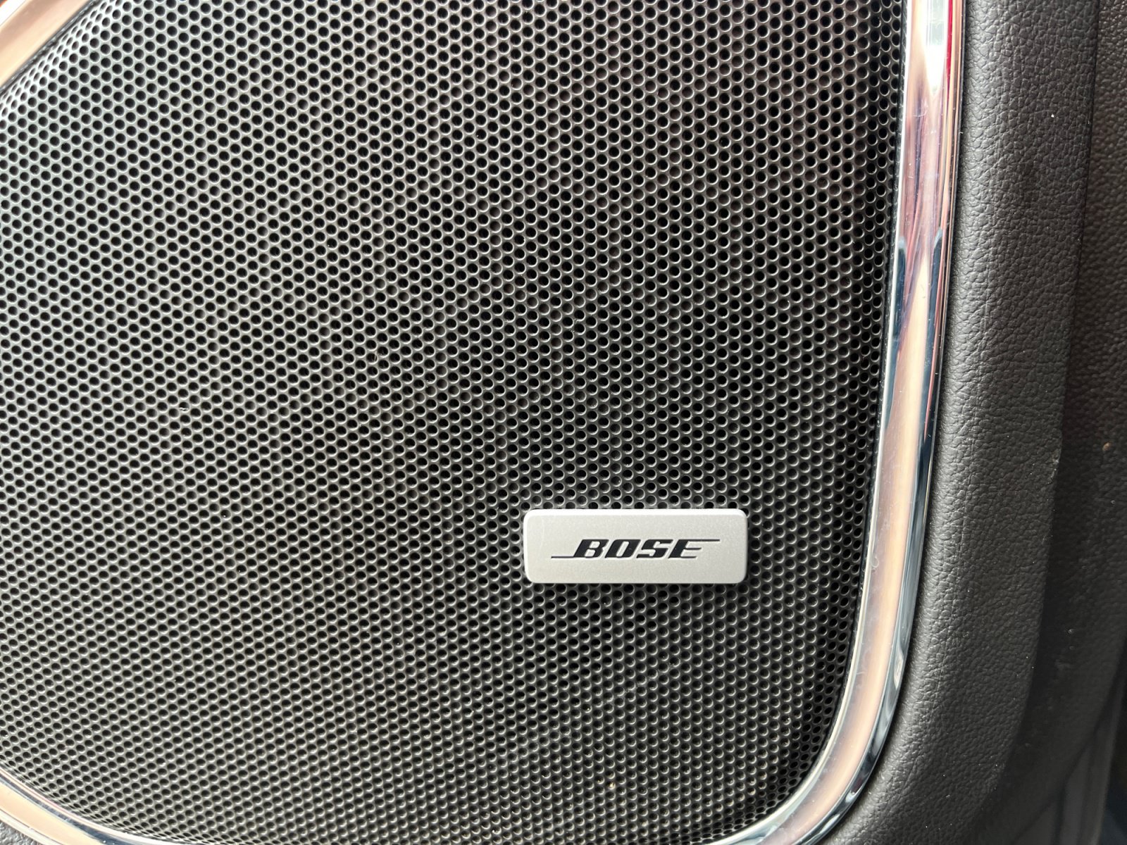 Used 2019 Chevrolet Tahoe Premier AWD/4WD image 18