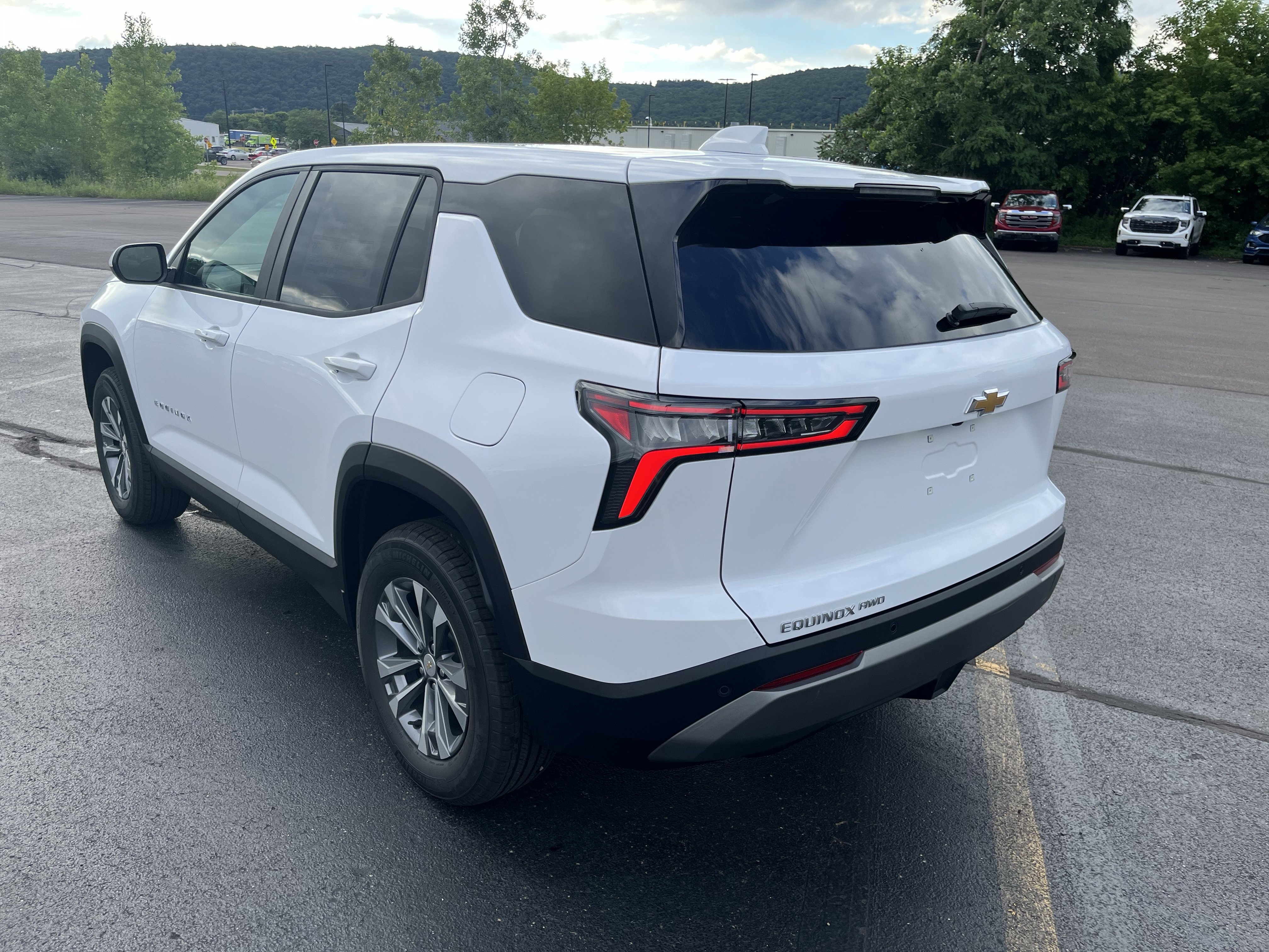 New 2026 Chevrolet Equinox LT image 5