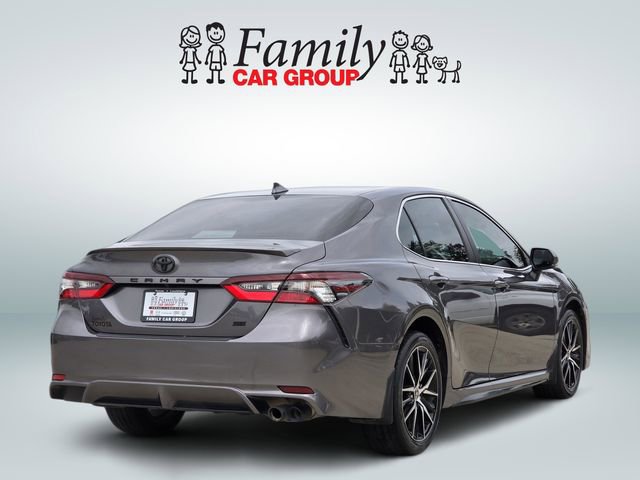 Used 2023 Toyota Camry SE image 4
