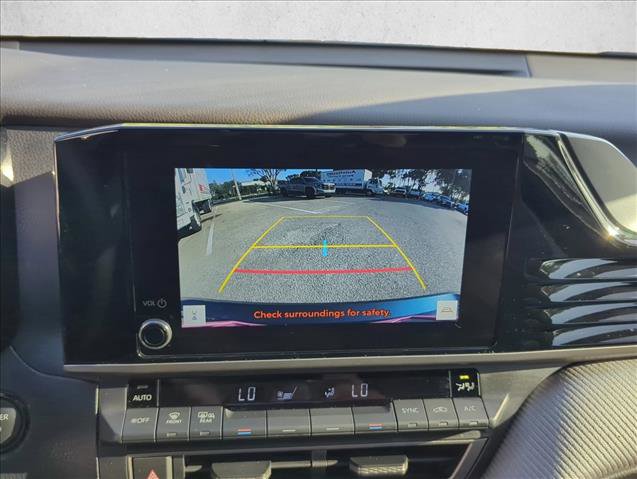 Certified 2025 Toyota Camry SE image 21