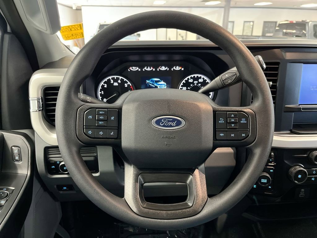 New 2026 Ford F250 4x4 Crew Cab Super Duty image 16
