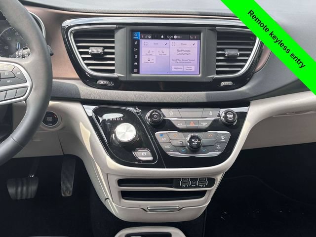 Used 2023 Chrysler Voyager LX FWD image 30