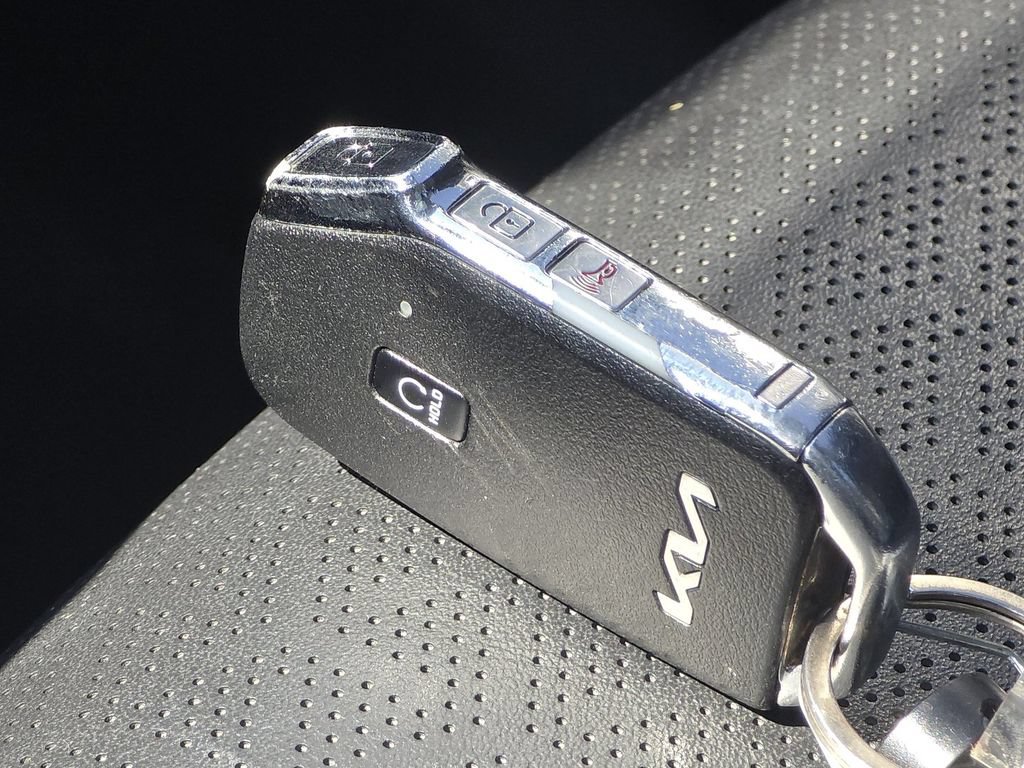 Used 2022 Kia Sorento S w/ Panoramic Sunroof Package FWD image 34