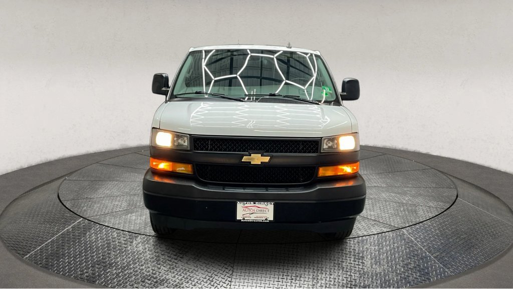 Used 2020 Chevrolet Express 3500 w/ Driver Convenience Package image 3