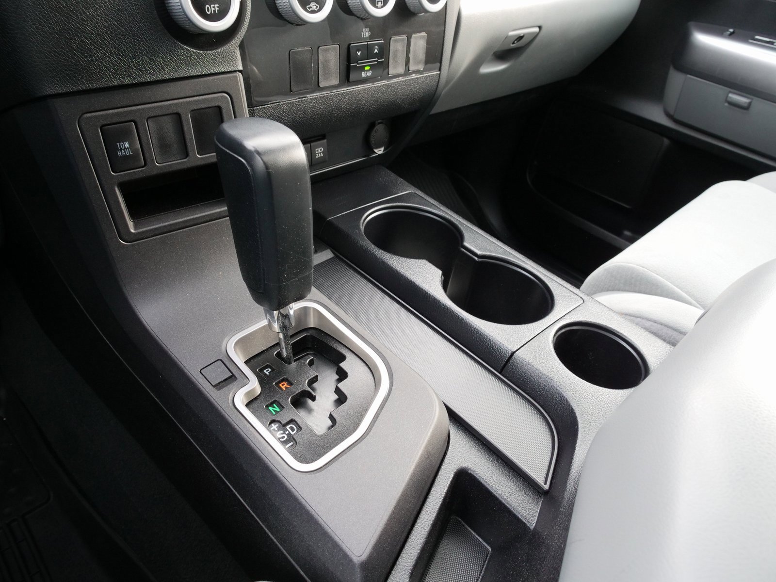 Used 2022 Toyota Sequoia SR5 image 27