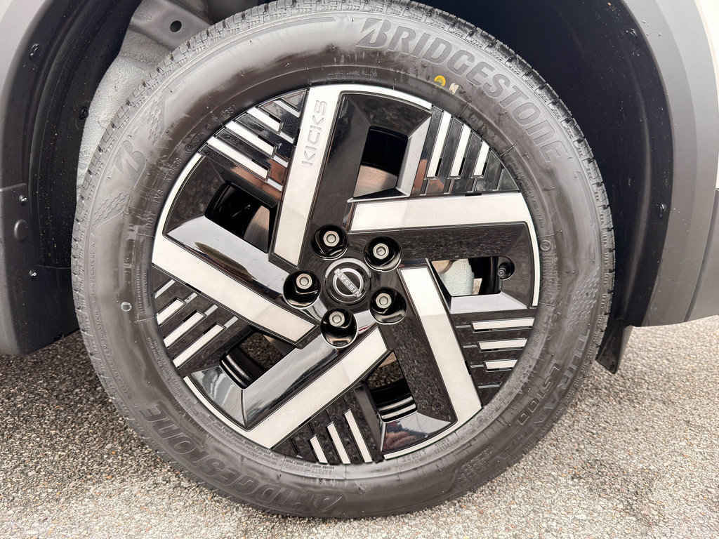 New 2026 Nissan Kicks SV image 26