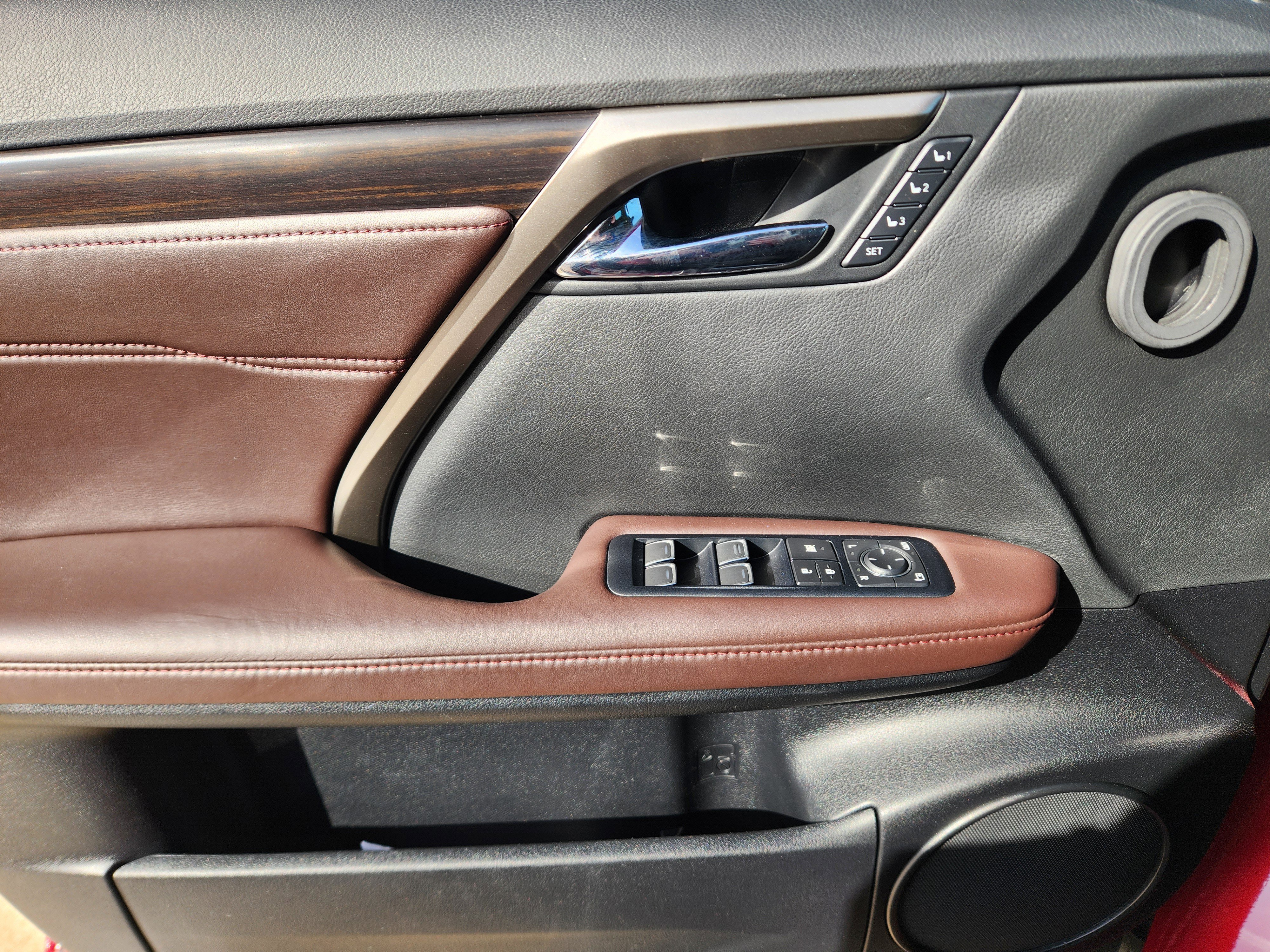 Used 2017 Lexus RX 350 350 w/ Premium Package image 31