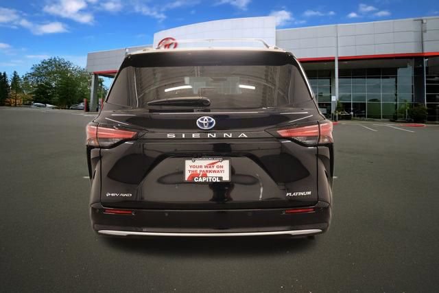 Certified 2025 Toyota Sienna Platinum AWD/4WD image 4