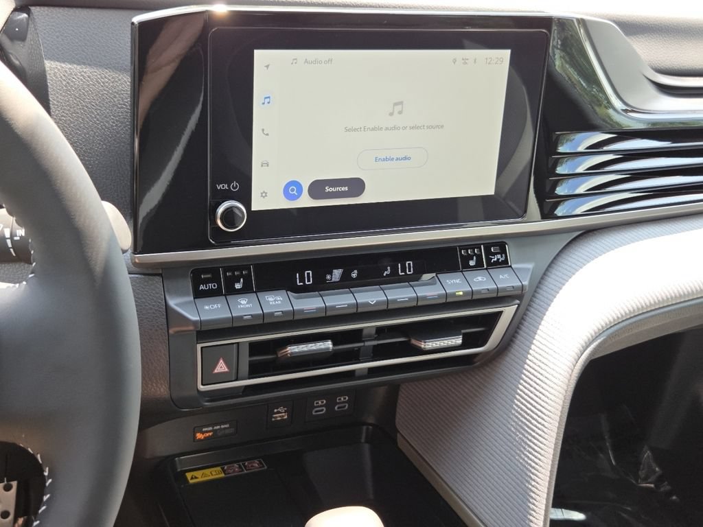 Used 2026 Toyota Camry SE w/ Convenience Package FWD image 34
