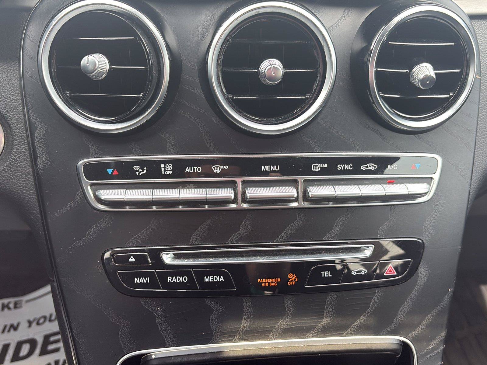 Used 2019 Mercedes-Benz GLC 300 4MATIC Coupe w/ Multimedia Package image 15