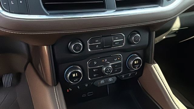 Certified 2023 Chevrolet Suburban High Country image 31