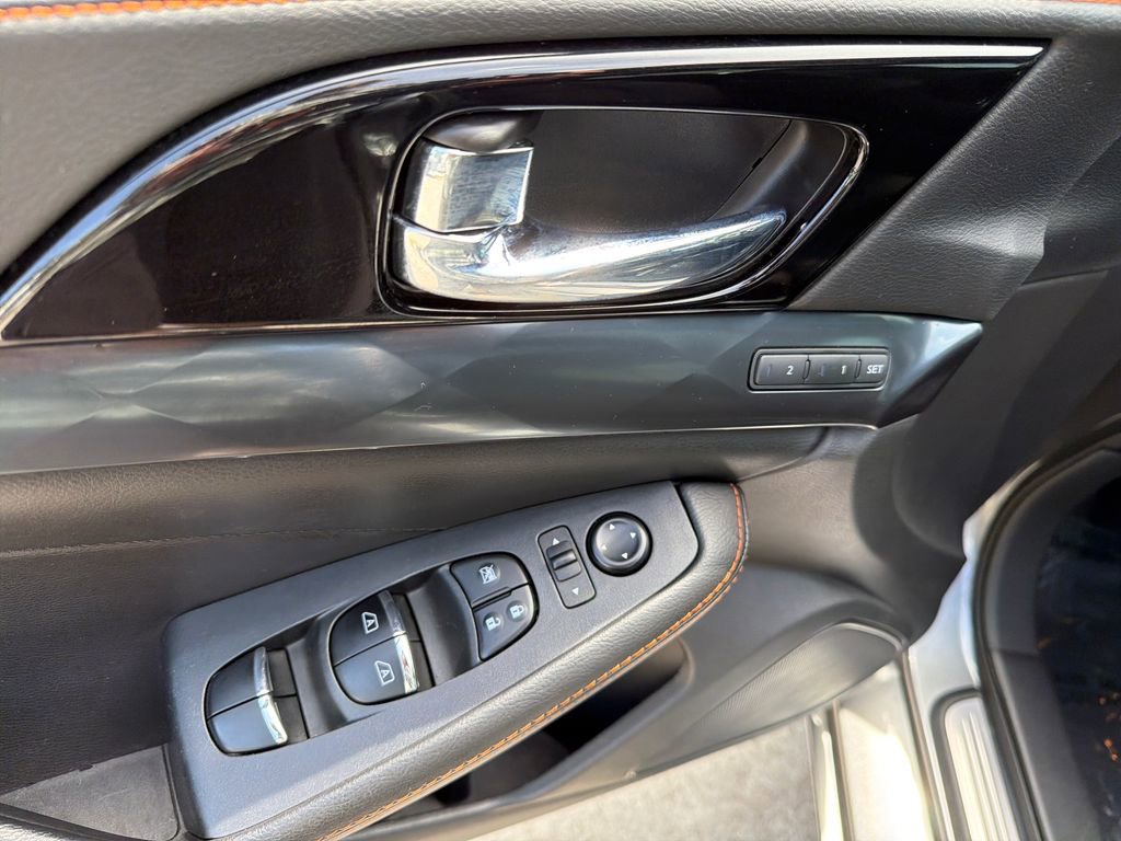 Used 2022 Nissan Maxima SR w/ Sport Mat Group FWD image 19