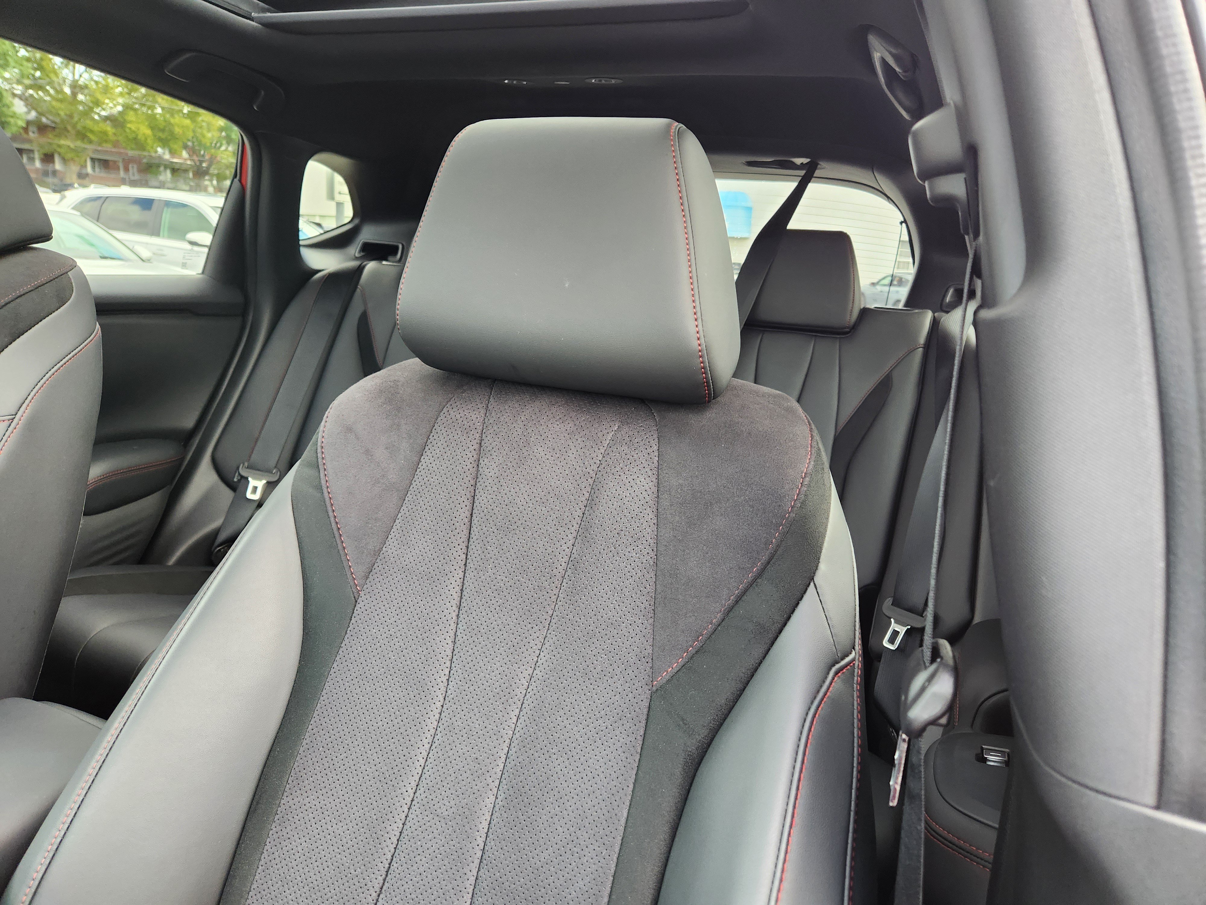 Certified 2025 Acura ADX A-Spec AWD/4WD image 11