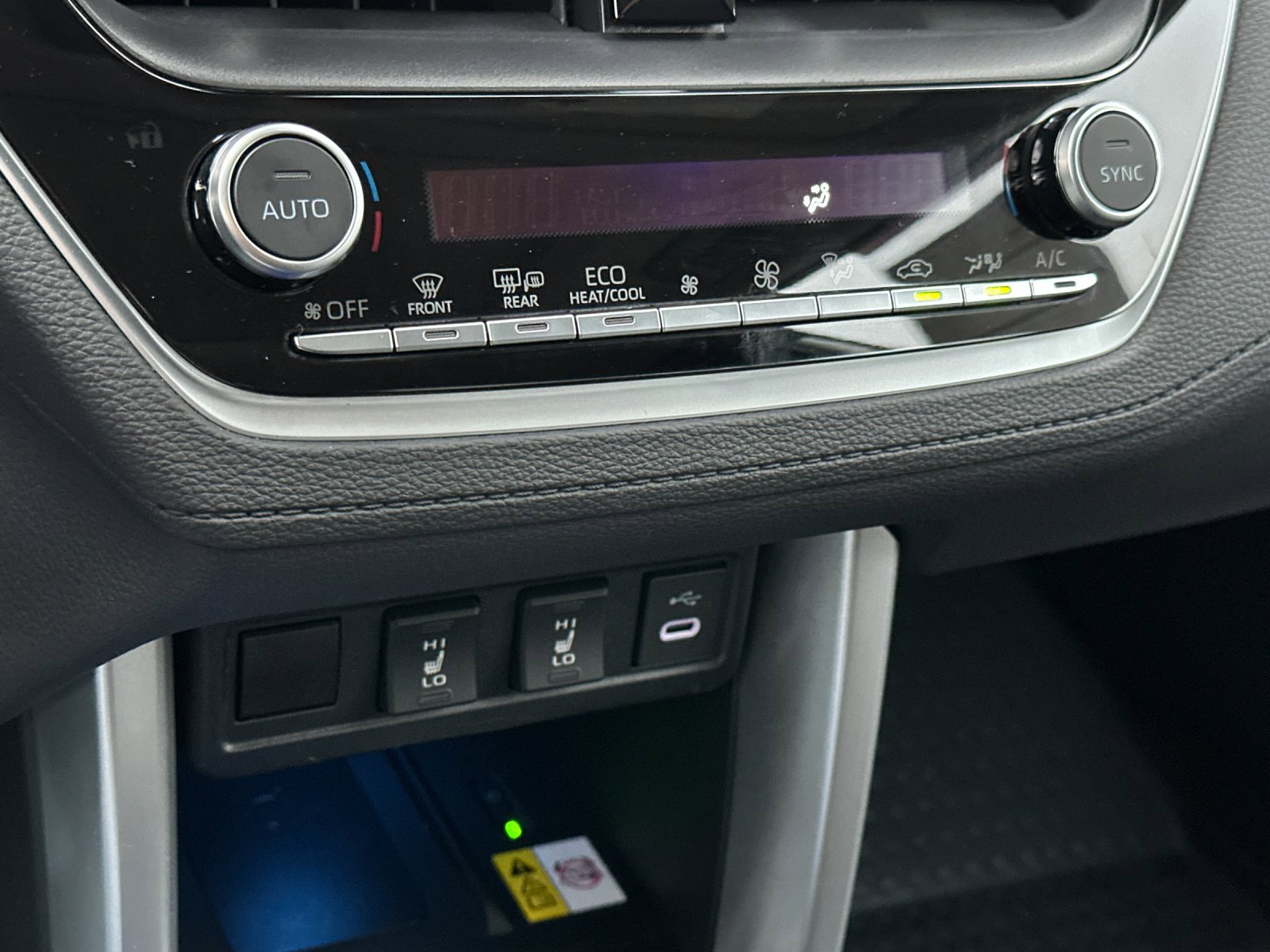 Used 2023 Toyota Corolla Cross XLE image 20